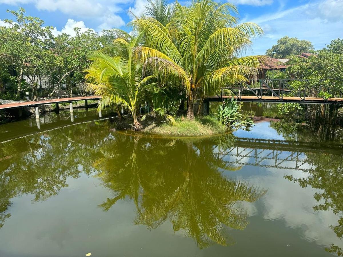 The Beatles Lagoon Chalong Buitenkant foto
