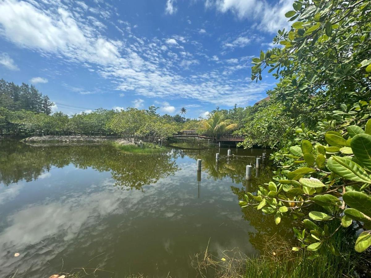The Beatles Lagoon Chalong Buitenkant foto